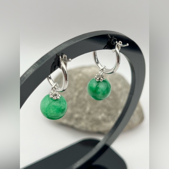 GREEN JASPER EARRINGS - Picture 8 of 10